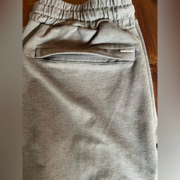 VUORI Ponto performance jogger green size medium - Picture 8 of 8